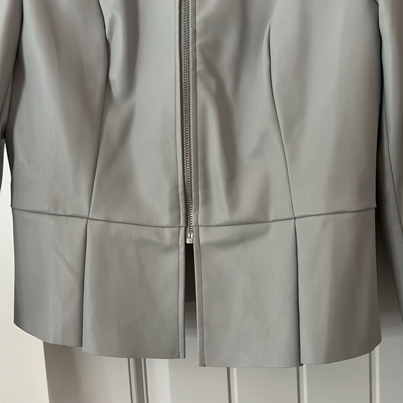Express Vegan Leather Peplum Jacket Soft Dove Grey Size Medium - Picture 7 of 7